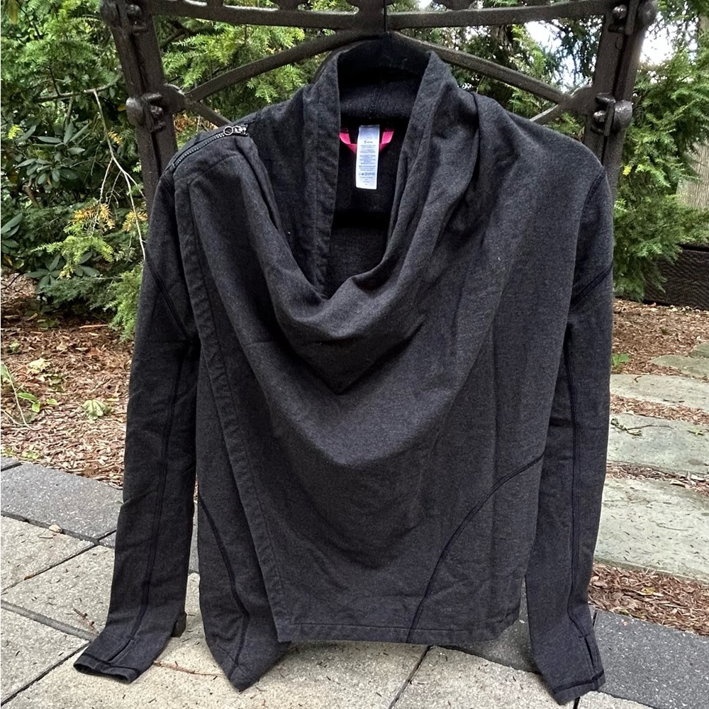 Ivivva by Lululemon Athletic sweater